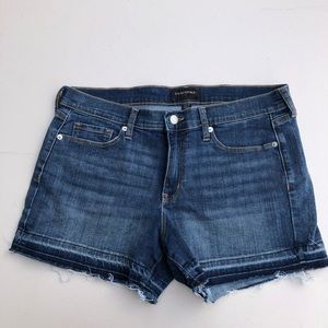 Rough hem Jean shorts
